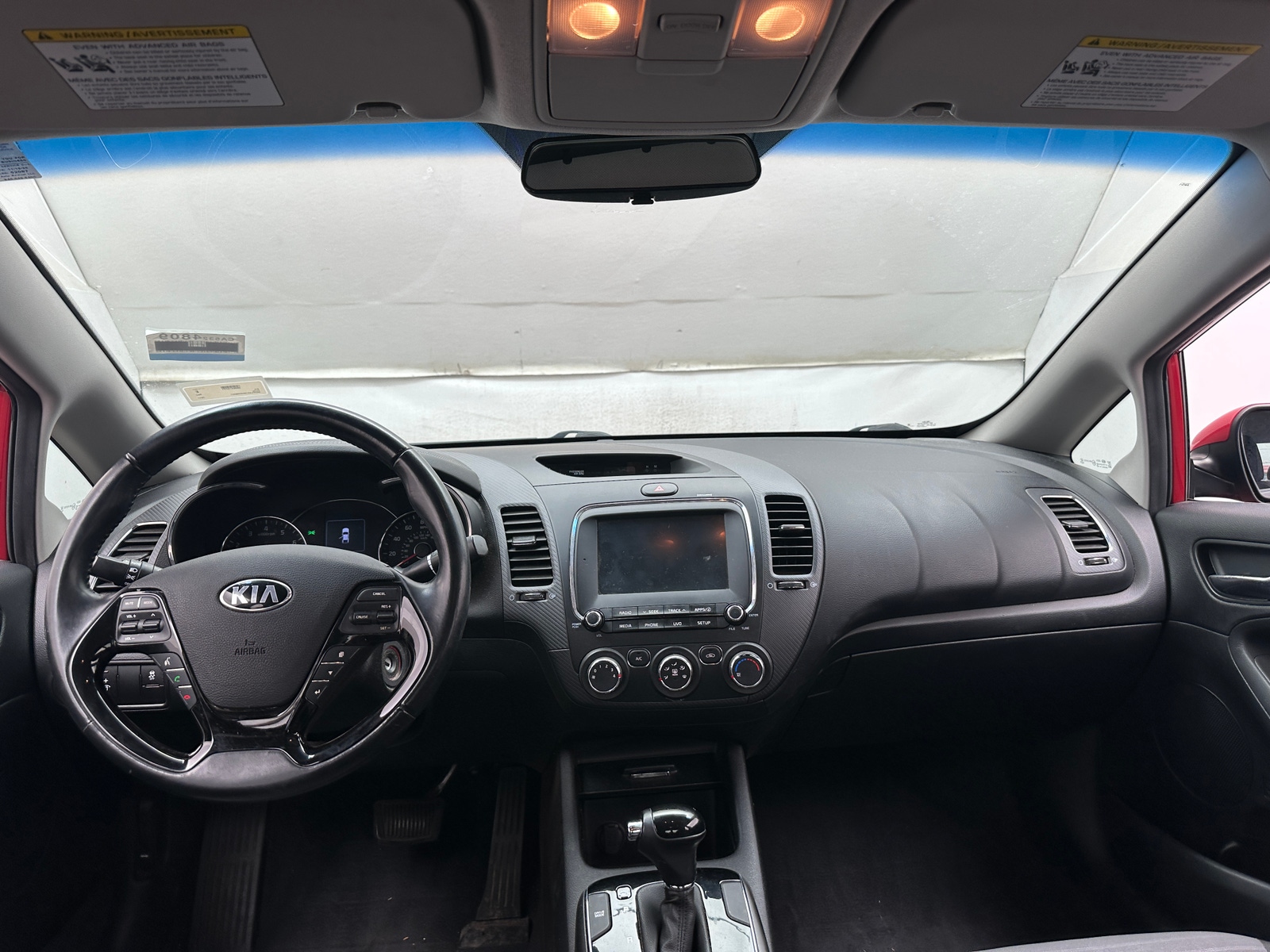 Thumbnail: 2017 Kia Forte - 3