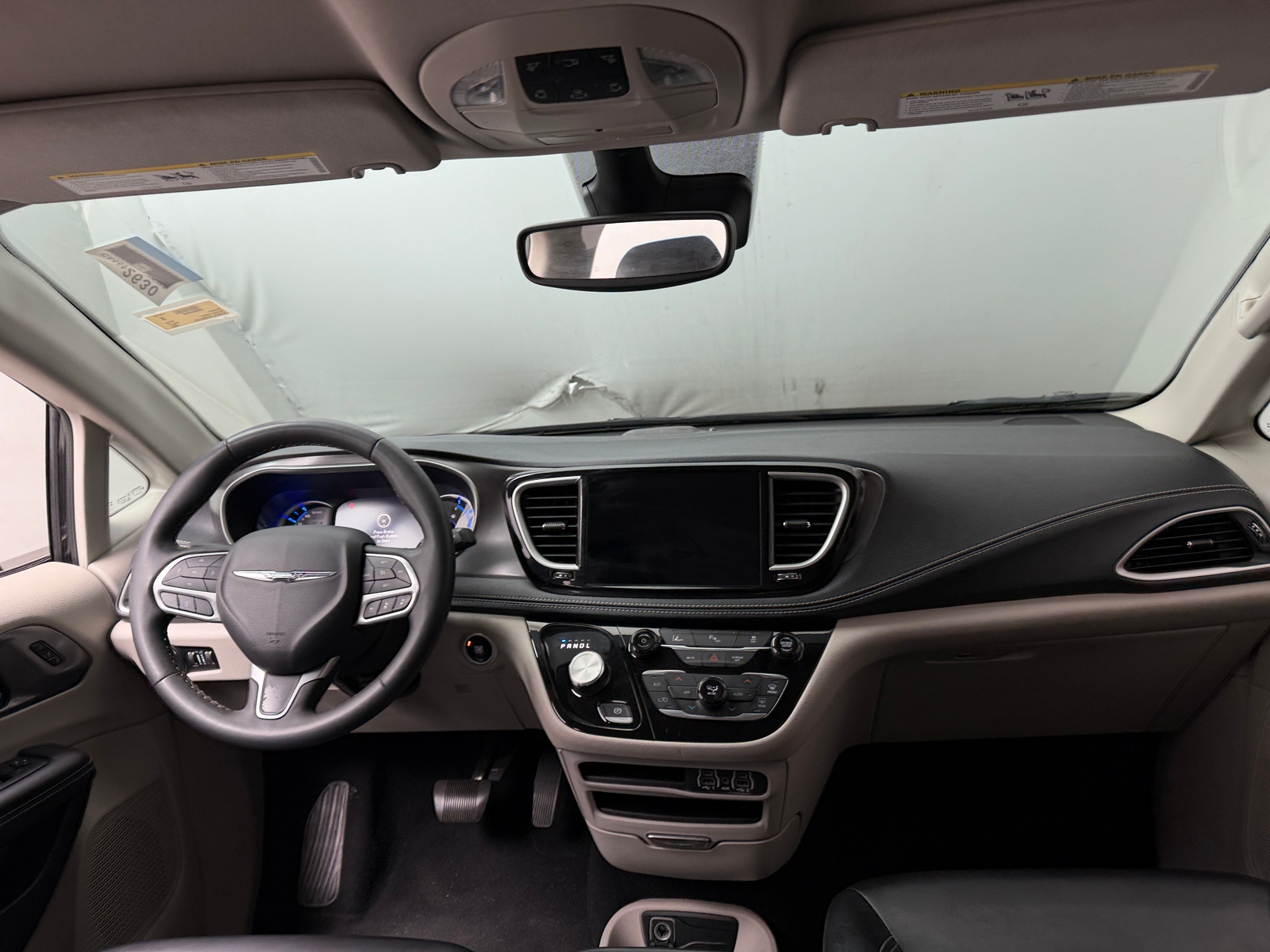 Thumbnail: 2023 Chrysler Pacifica - 2