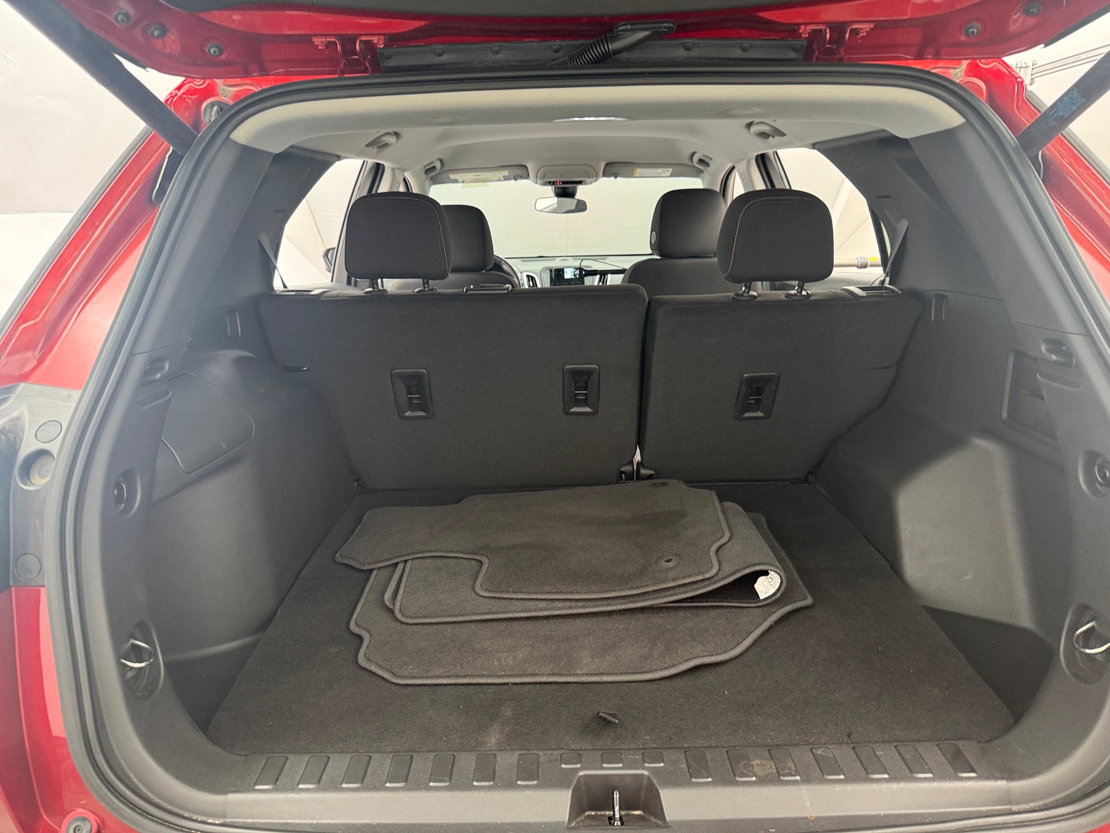 Thumbnail: 2023 Chevrolet Equinox - 7