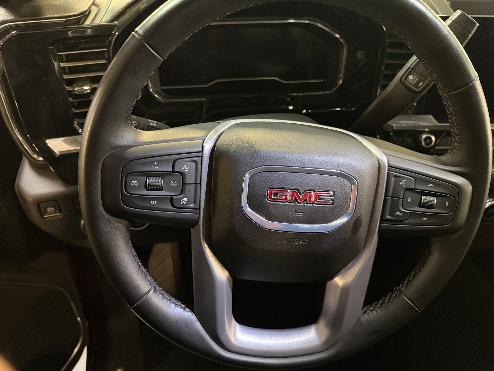 Thumbnail: 2024 GMC Sierra 1500 - 5