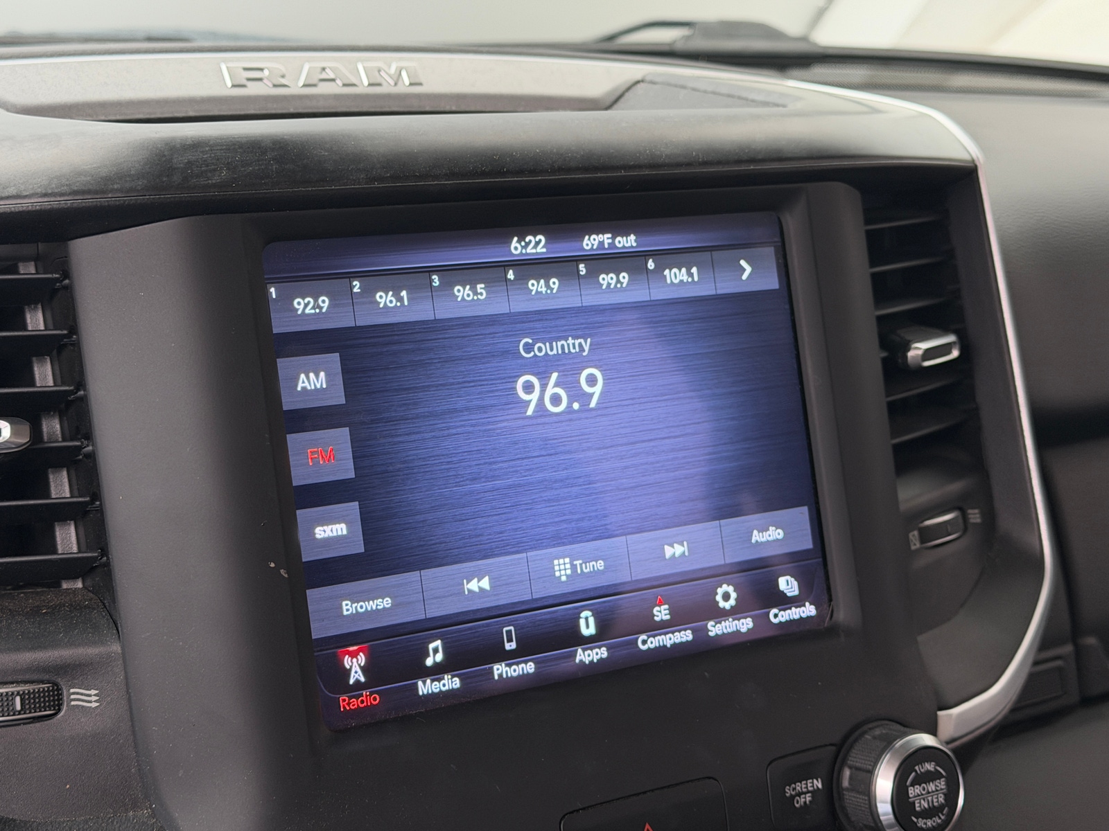 Thumbnail: 2020 RAM 1500 - 4