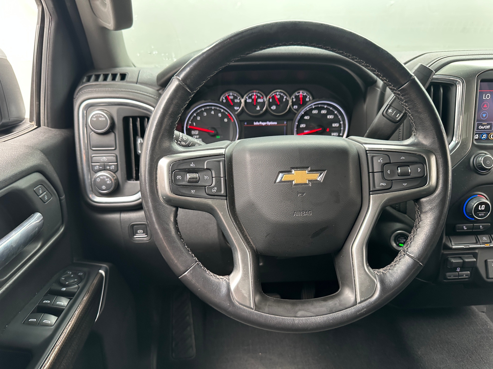 Thumbnail: 2021 Chevrolet Silverado 1500 - 5