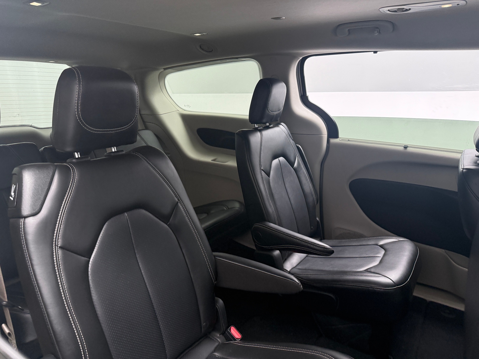 Thumbnail: 2024 Chrysler Pacifica - 5