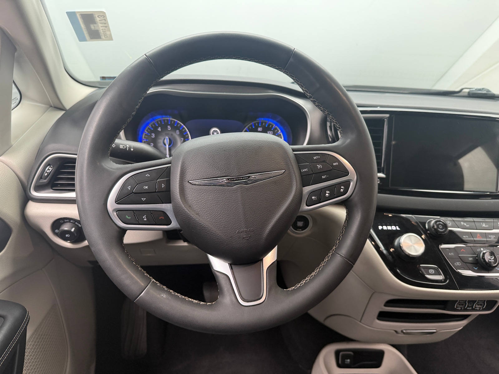 Thumbnail: 2024 Chrysler Pacifica - 4