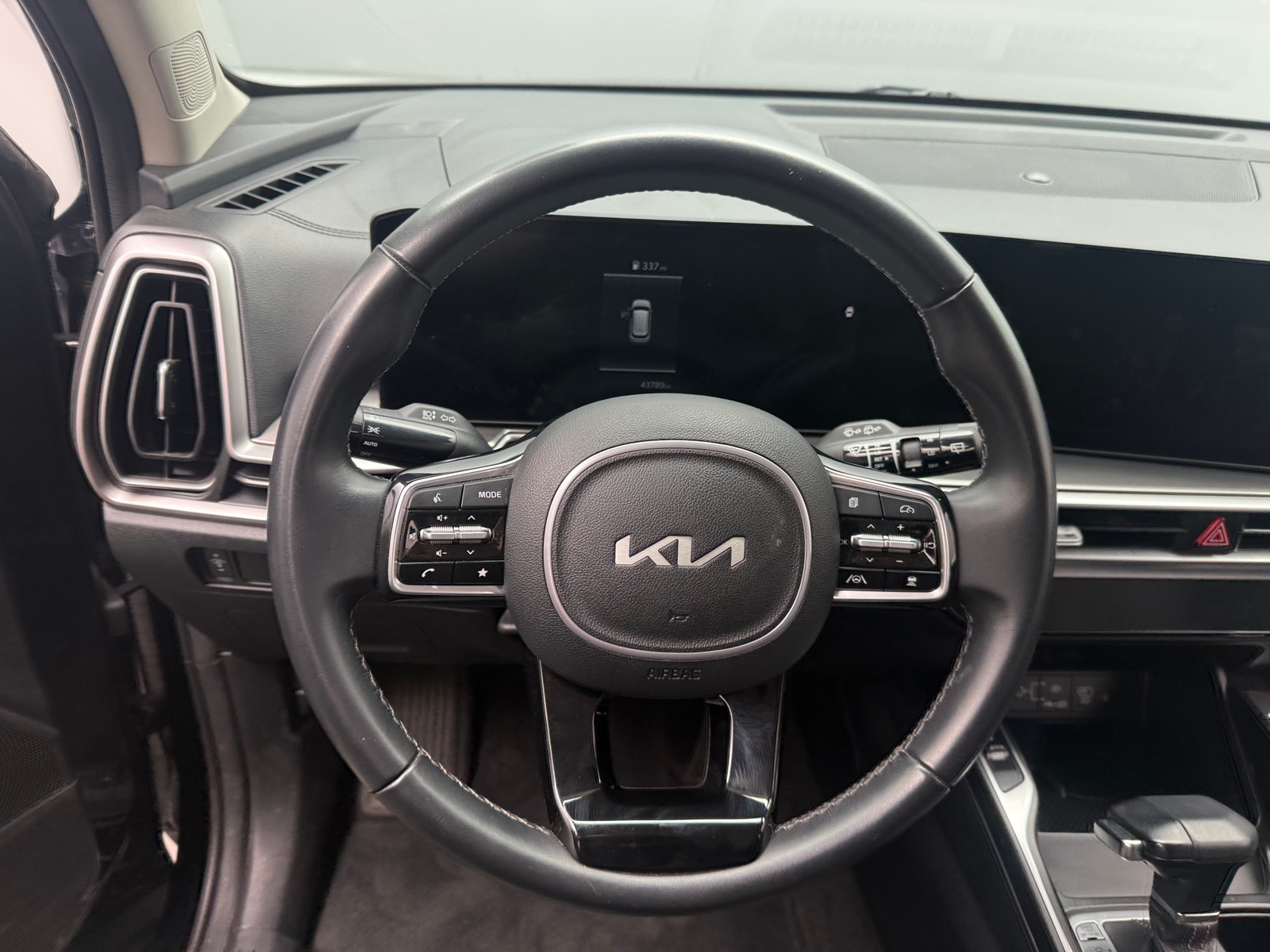 Thumbnail: 2024 Kia Sorento - 4