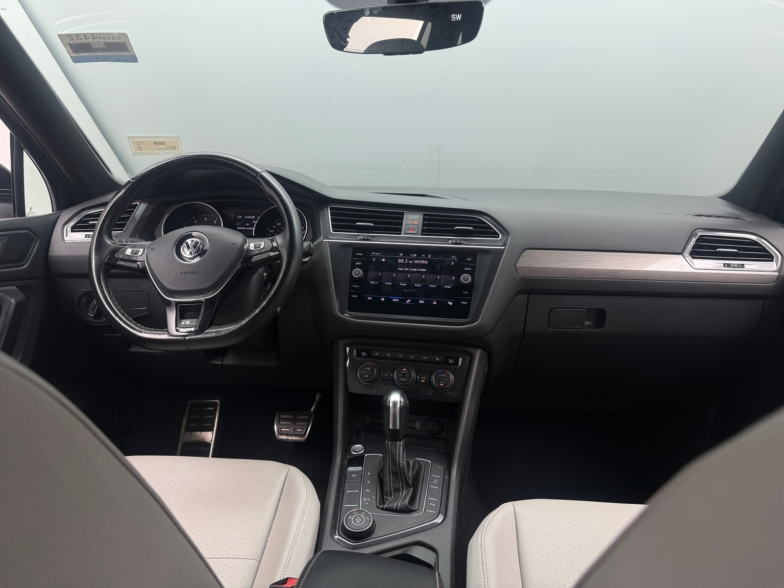 Thumbnail: 2021 Volkswagen Tiguan - 3