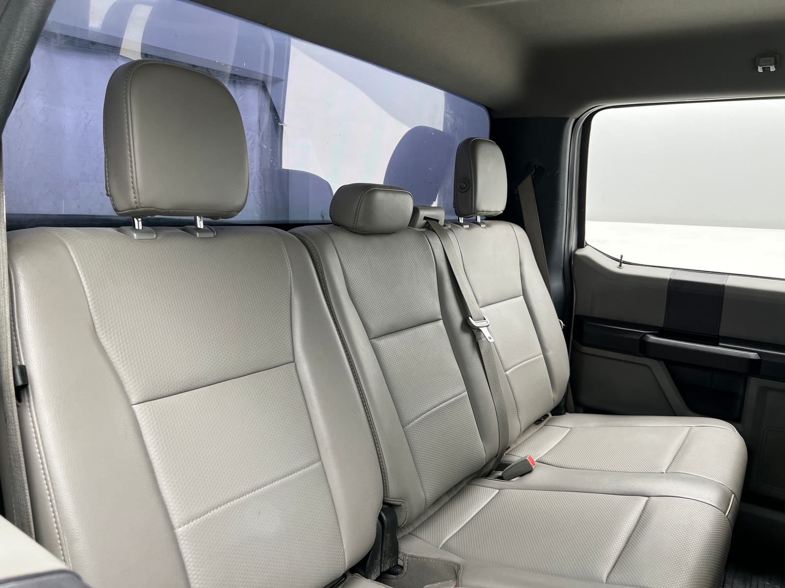 Thumbnail: 2019 Ford Econoline - 6