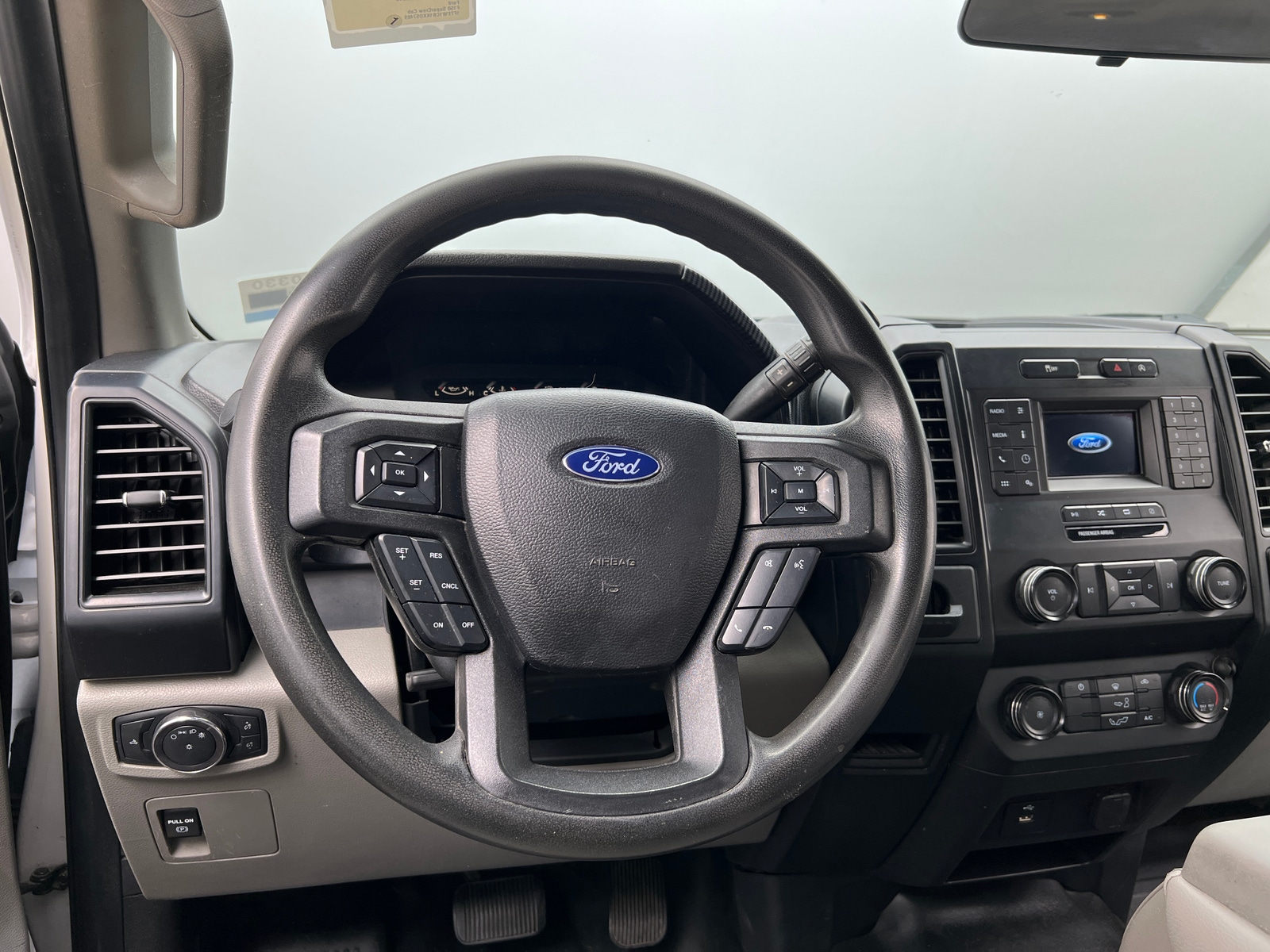 Thumbnail: 2019 Ford Econoline - 5
