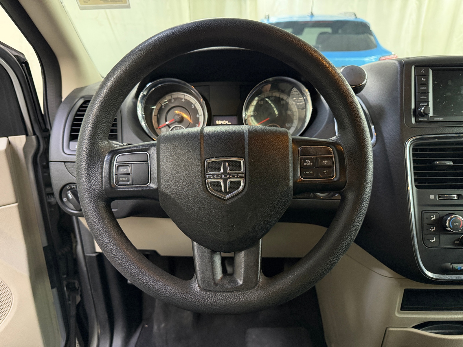 Thumbnail: 2019 Dodge Grand Caravan - 5