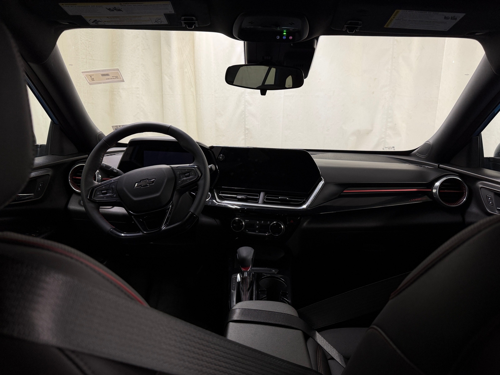 Thumbnail: 2025 Chevrolet Trax - 2