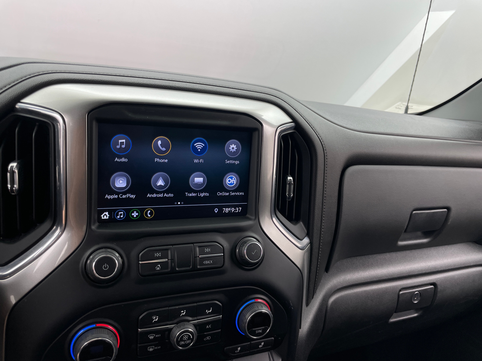 Thumbnail: 2020 Chevrolet Silverado 1500 - 4