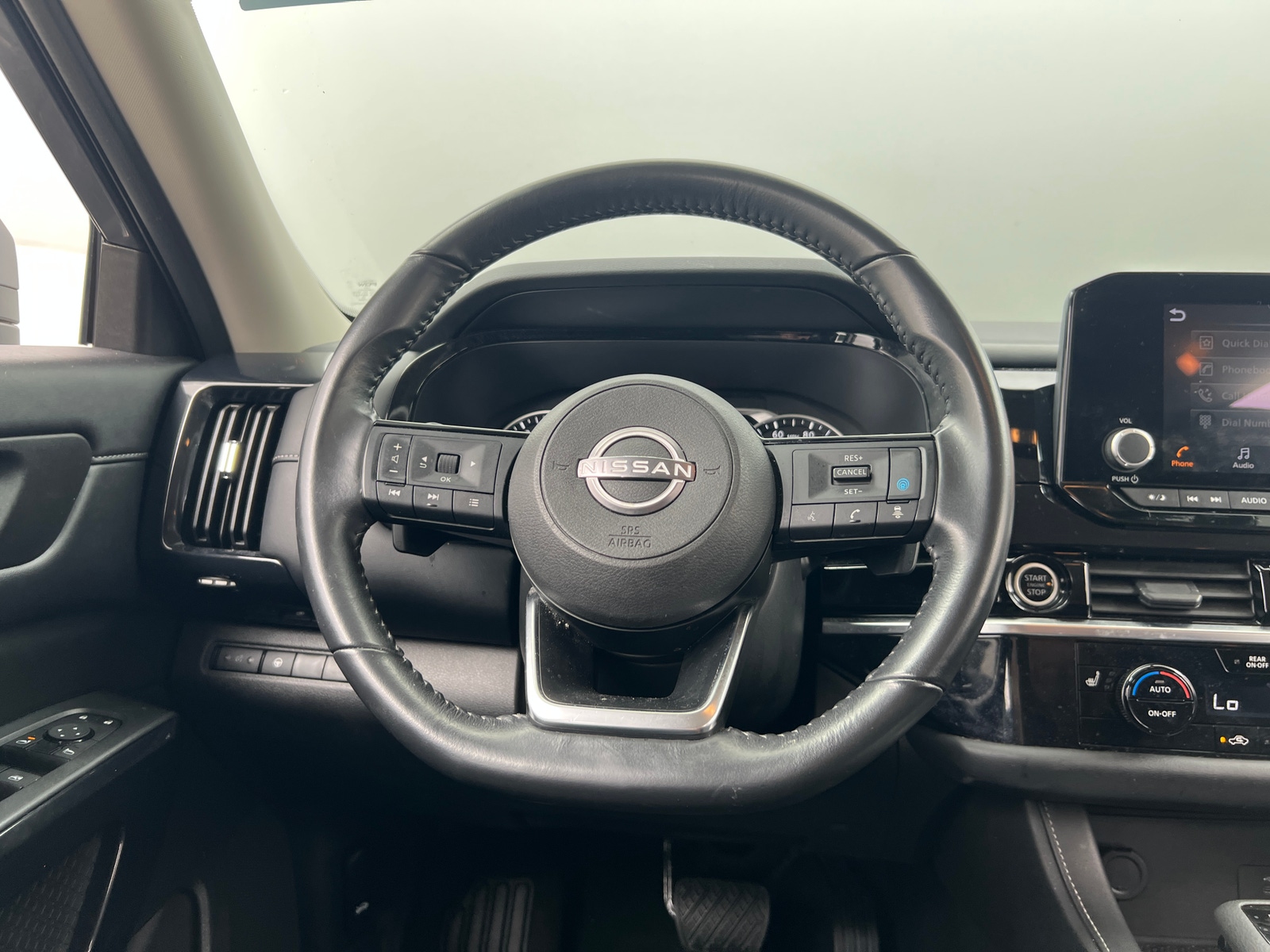 Thumbnail: 2023 Nissan Pathfinder - 5