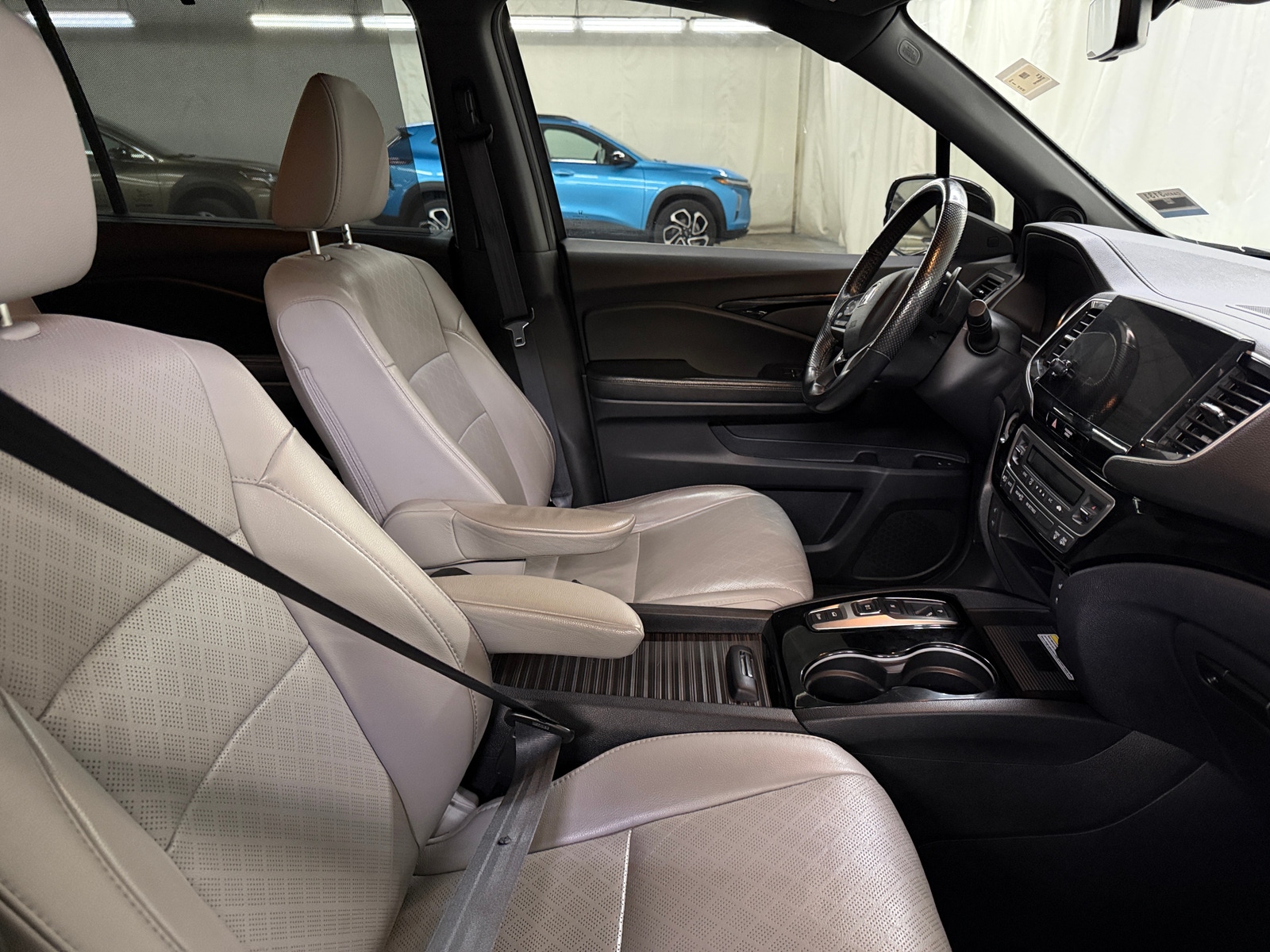 Thumbnail: 2019 Honda Passport - 2