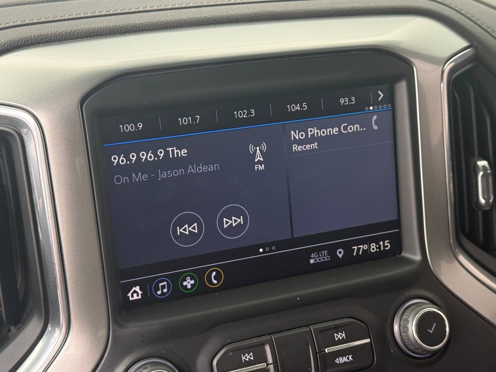 Thumbnail: 2019 Chevrolet Silverado 1500 - 4