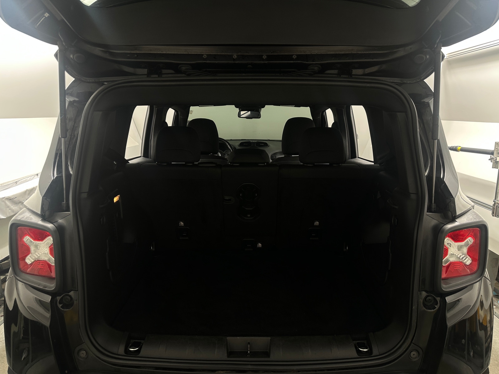 Thumbnail: 2022 Jeep Renegade - 7