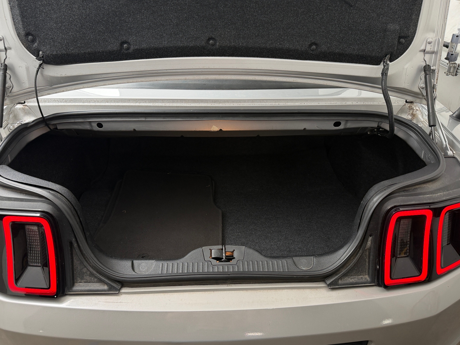 Thumbnail: 2014 Ford Mustang - 6