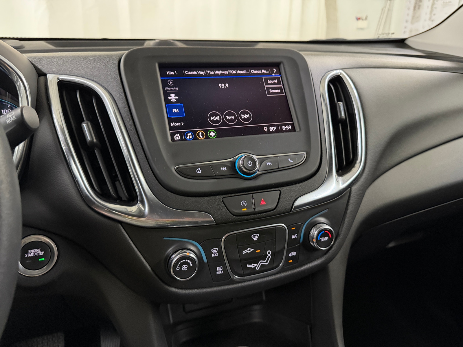Thumbnail: 2024 Chevrolet Equinox - 4