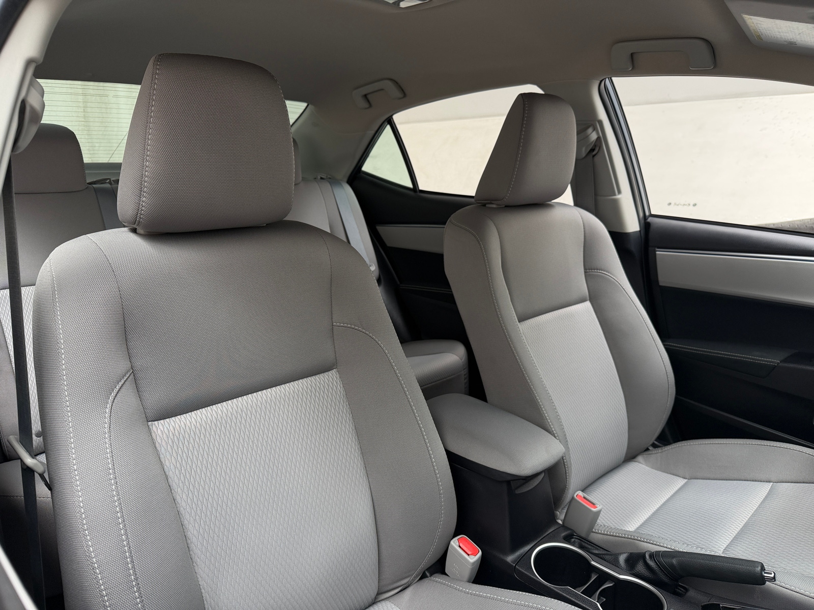 Thumbnail: 2015 Toyota Corolla - 2