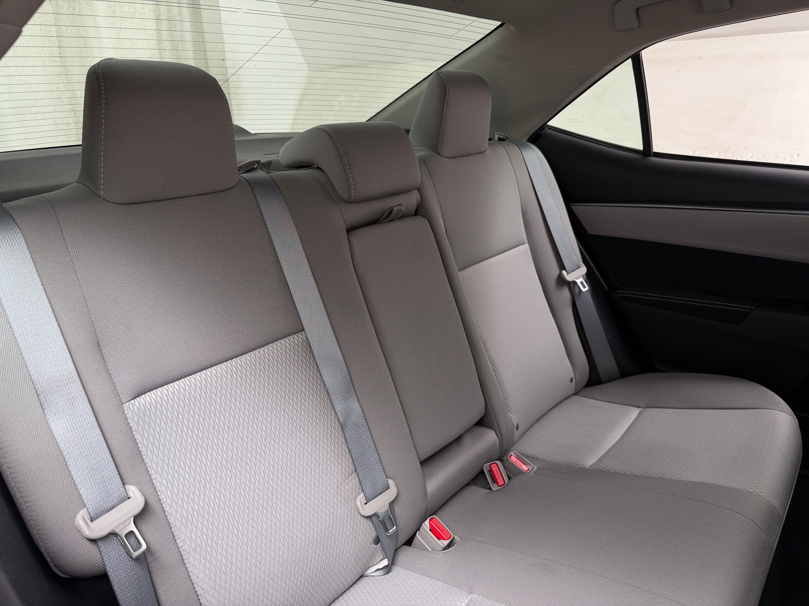 Thumbnail: 2015 Toyota Corolla - 6