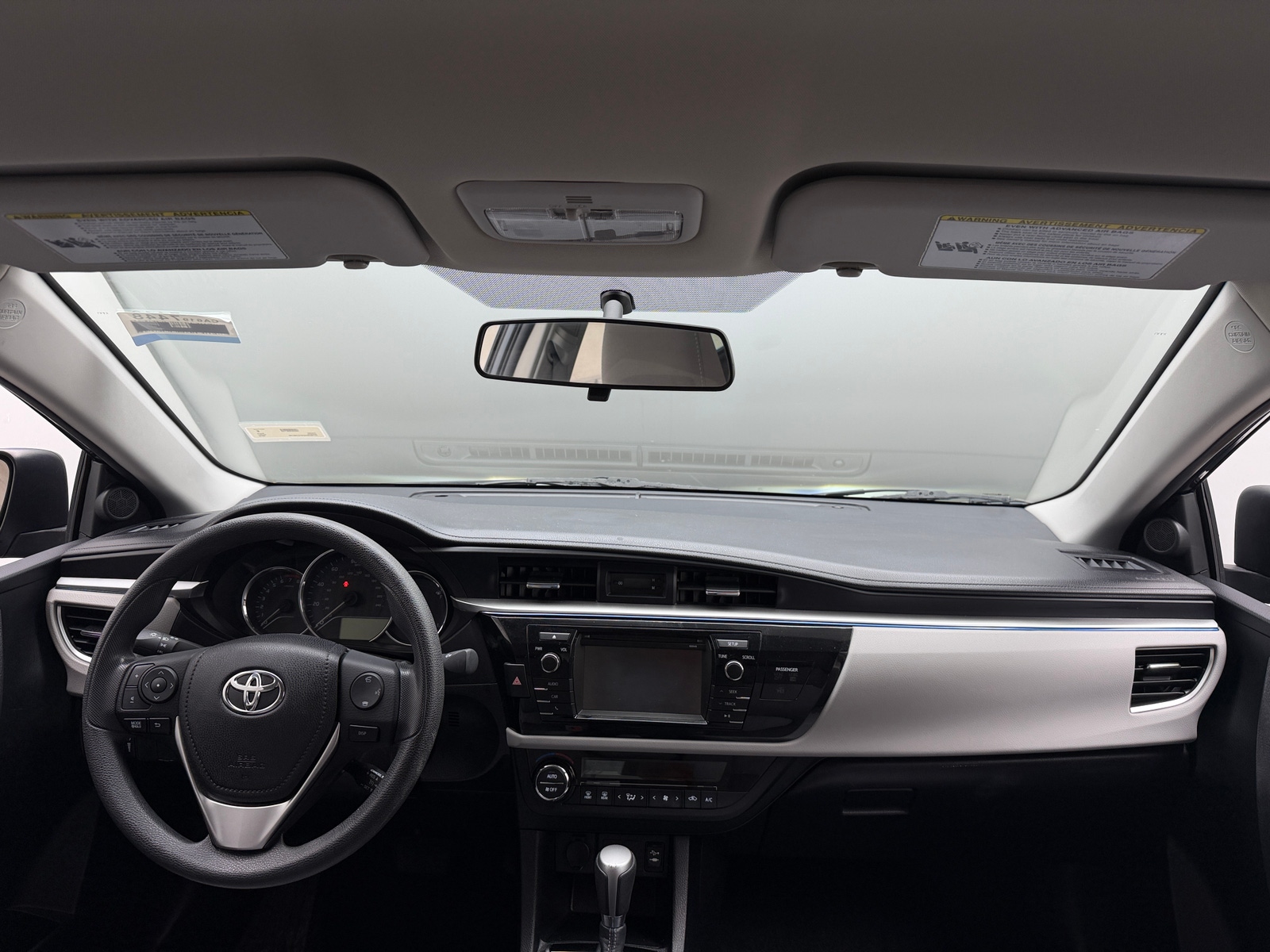 Thumbnail: 2015 Toyota Corolla - 3