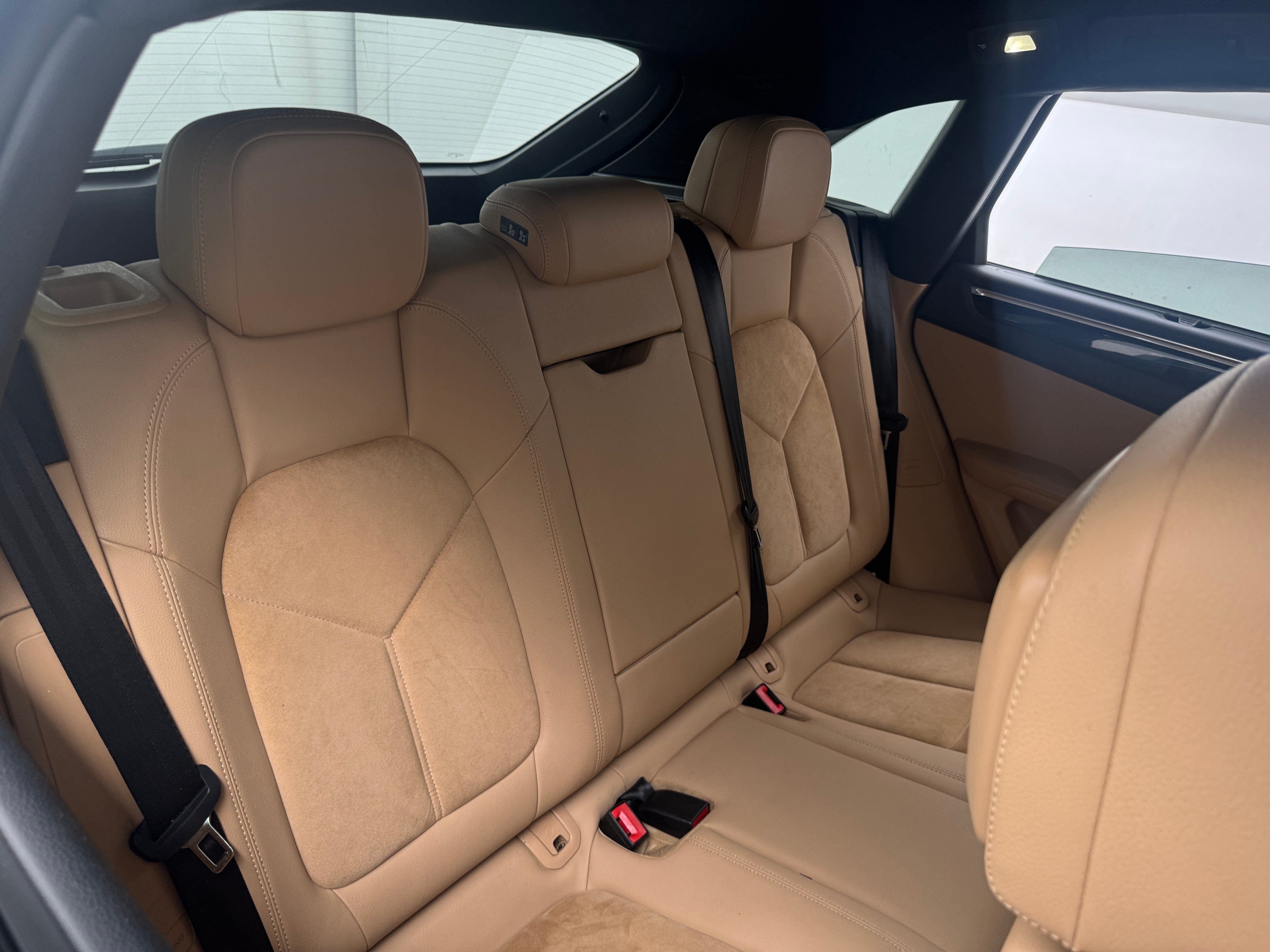 2017 Porsche Macan Base