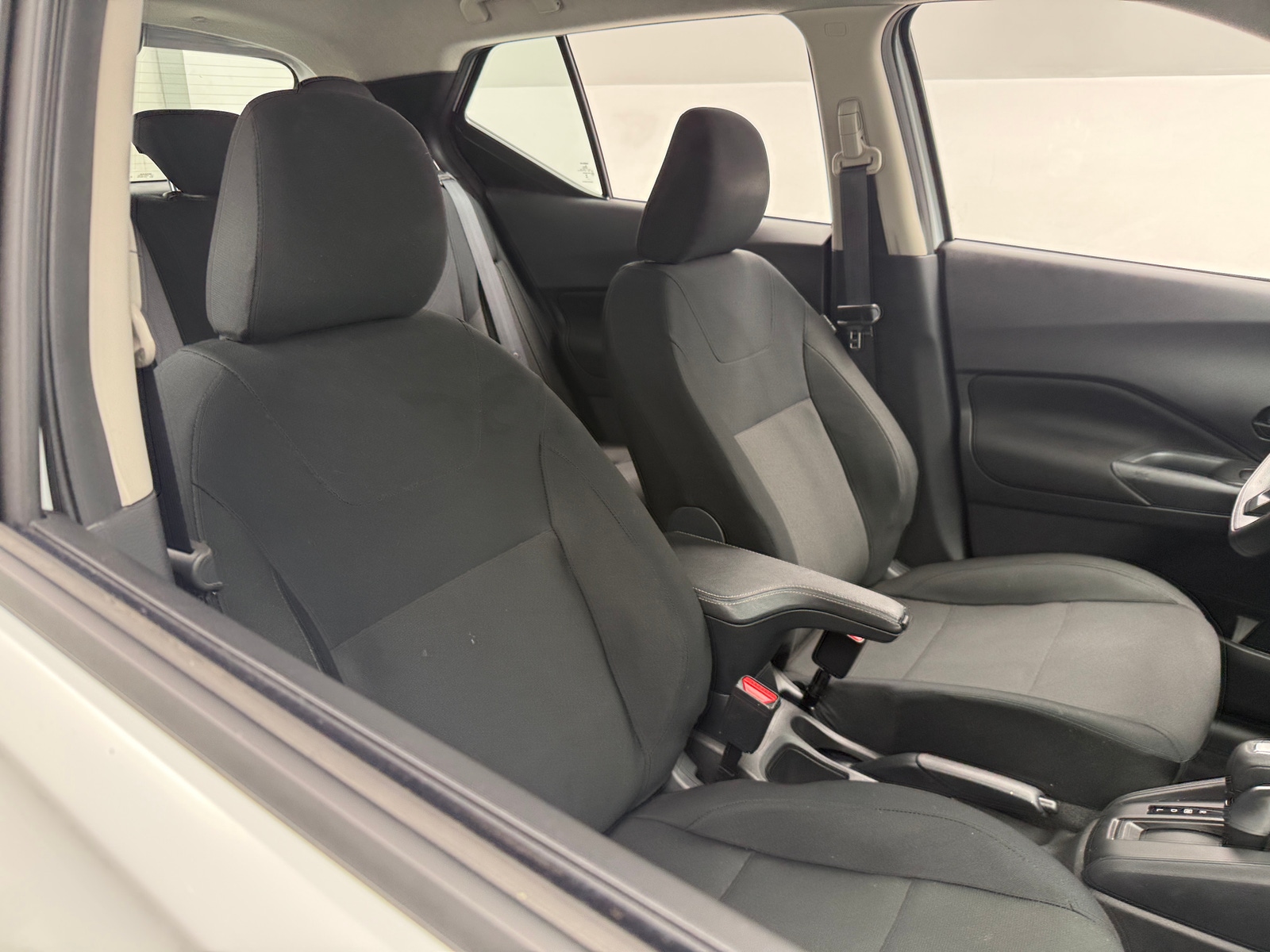 Thumbnail: 2025 Nissan Kicks - 2
