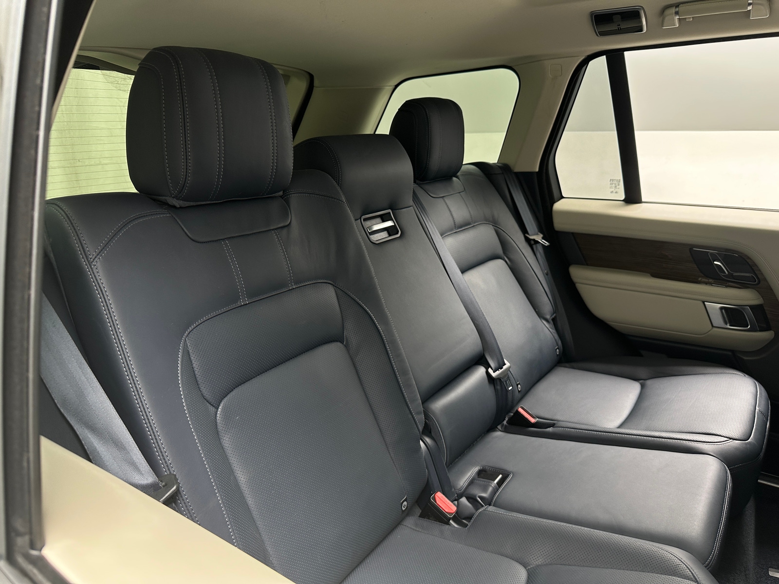 Thumbnail: 2019 Land Rover Range Rover - 6