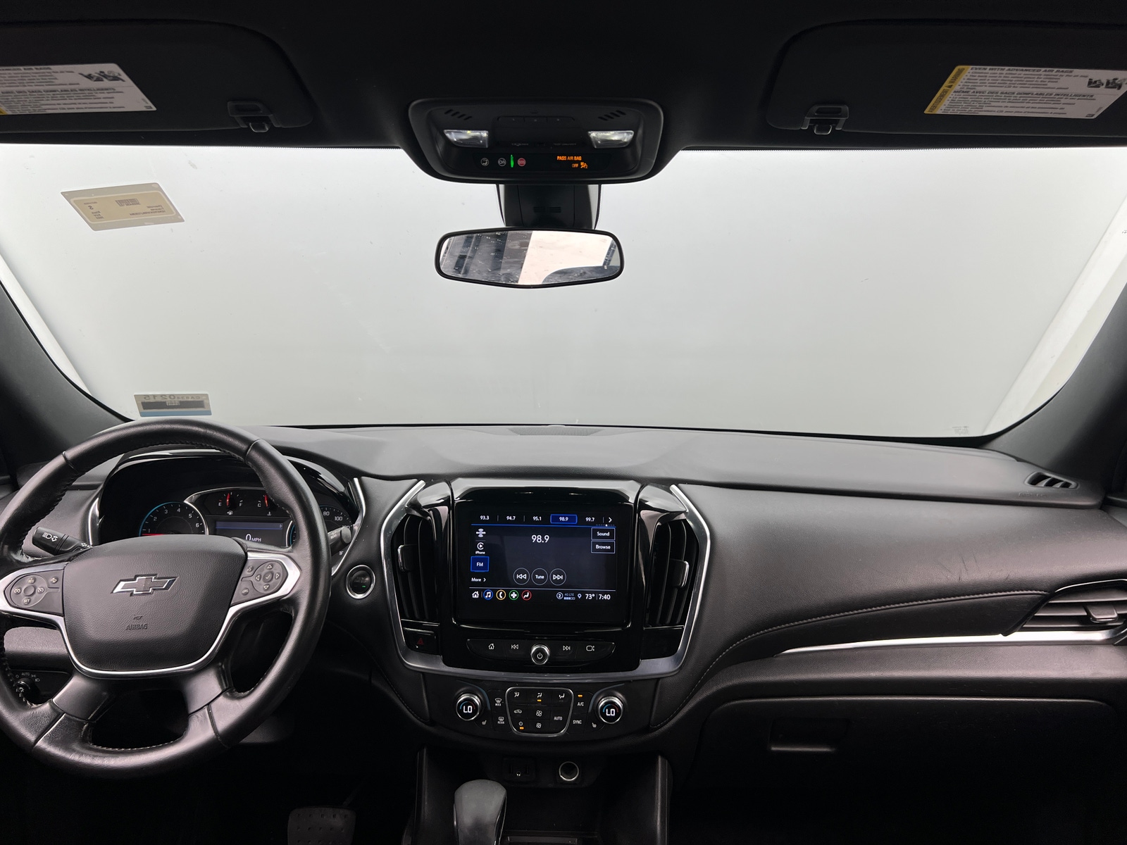 Thumbnail: 2022 Chevrolet Traverse - 3