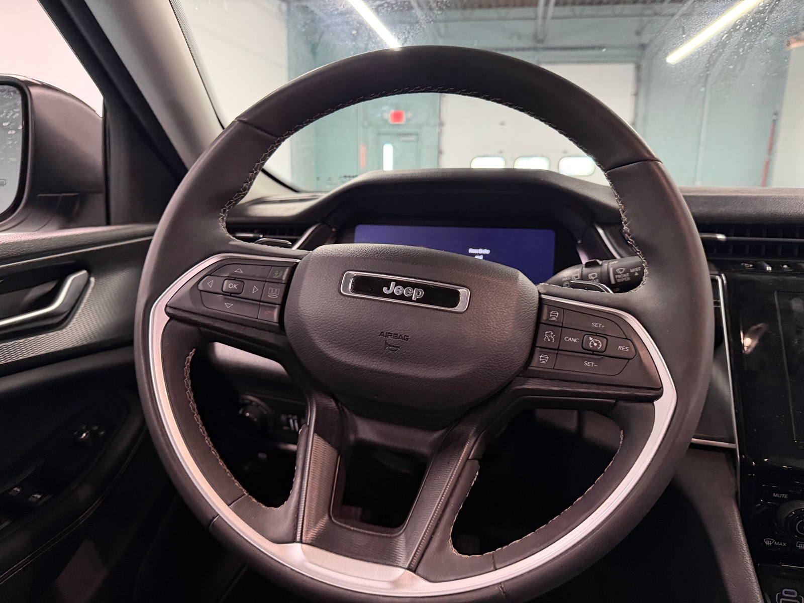 Thumbnail: 2023 Jeep Grand Cherokee - 5