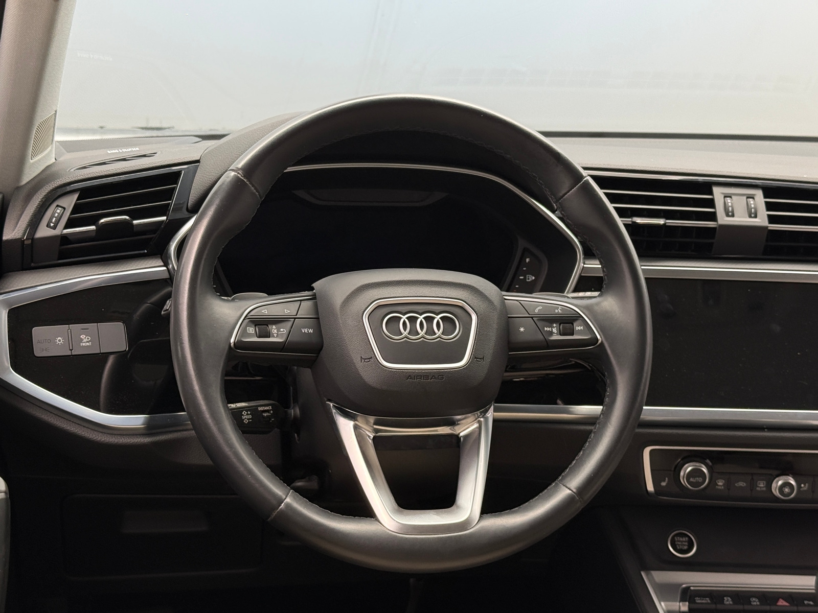 Thumbnail: 2021 Audi Q3 - 4