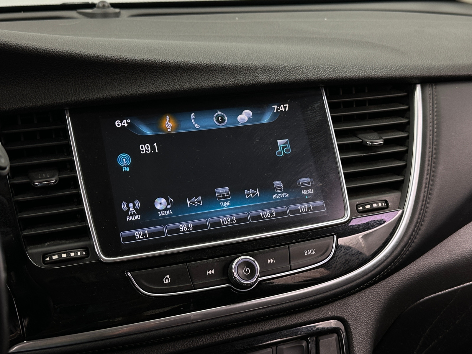 Thumbnail: 2019 Buick Encore - 3