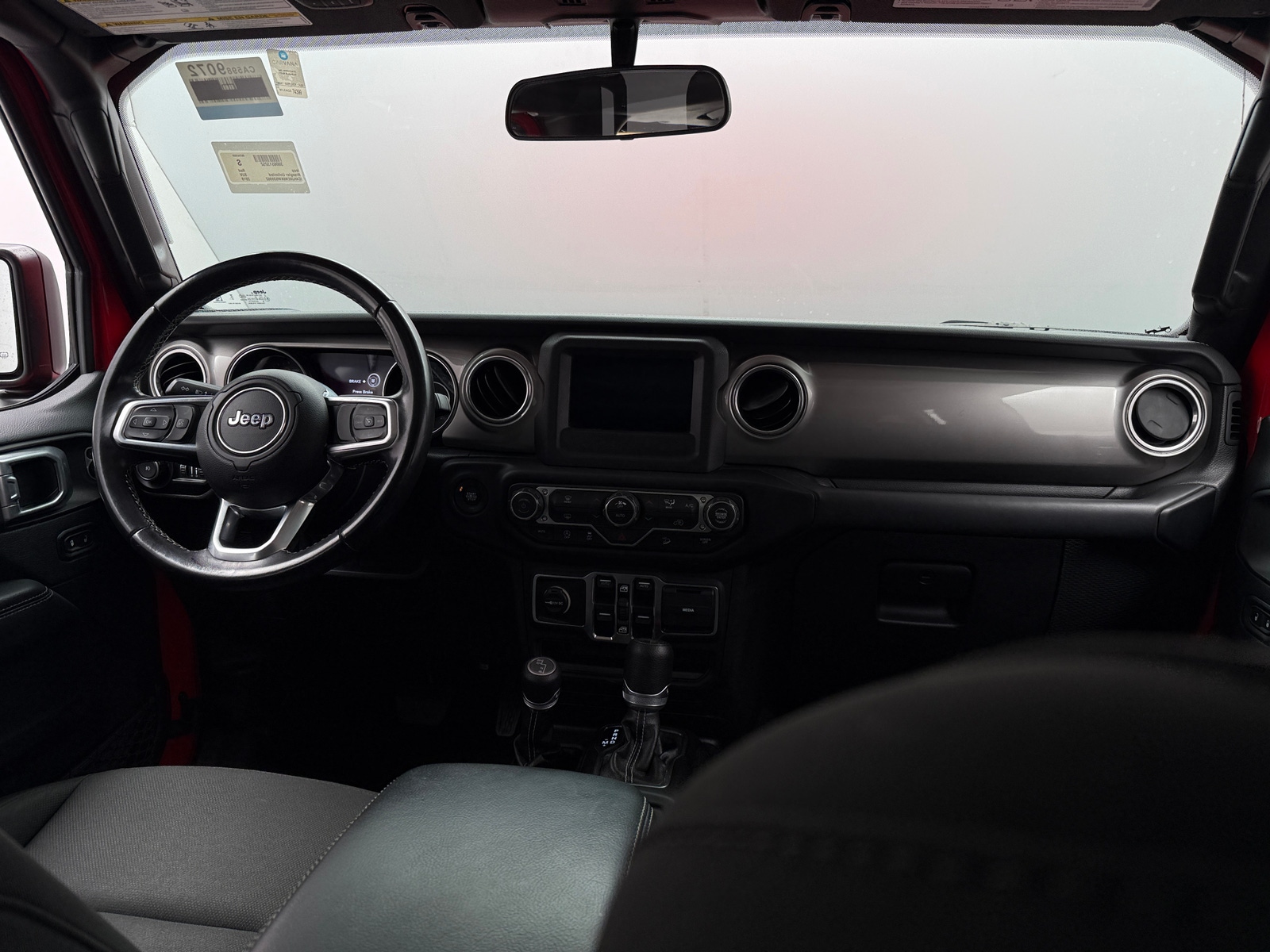 Thumbnail: 2019 Jeep Wrangler - 3