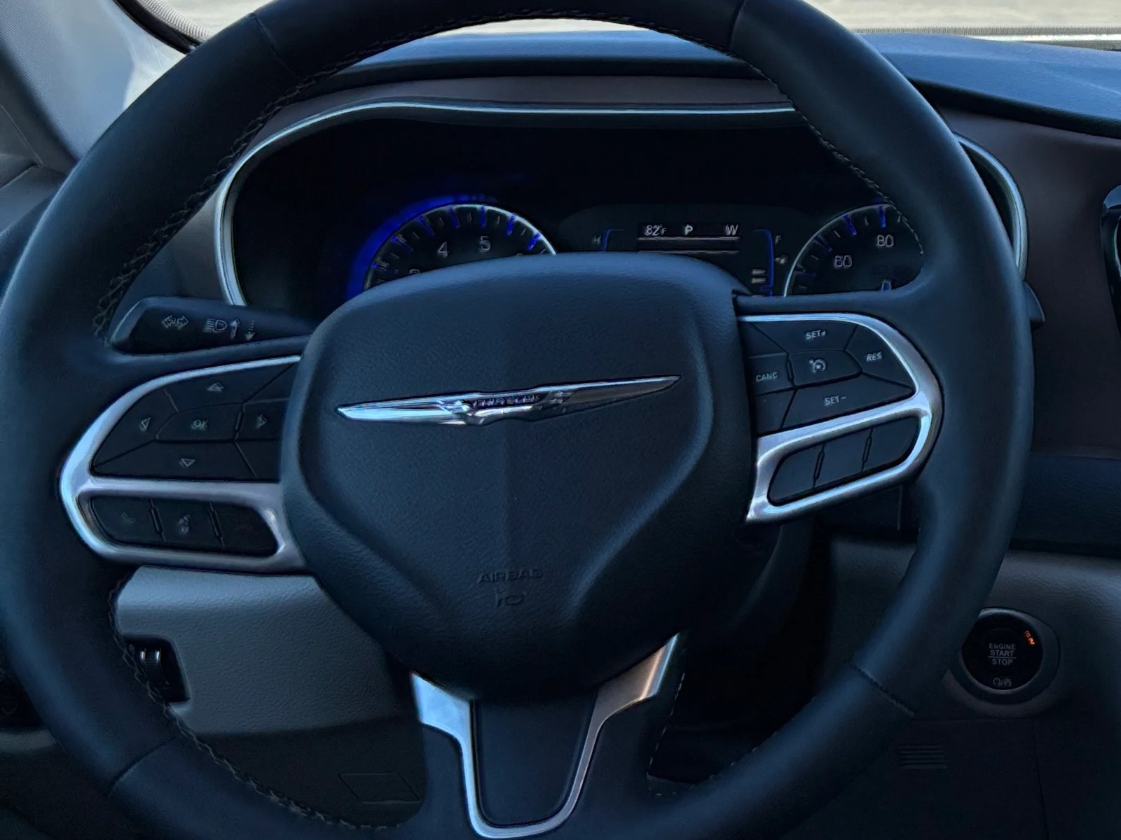Thumbnail: 2024 Chrysler Voyager - 5