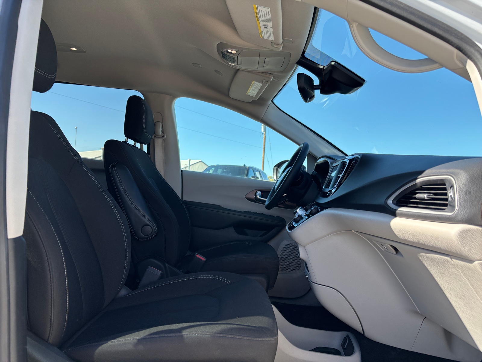 Thumbnail: 2024 Chrysler Voyager - 2