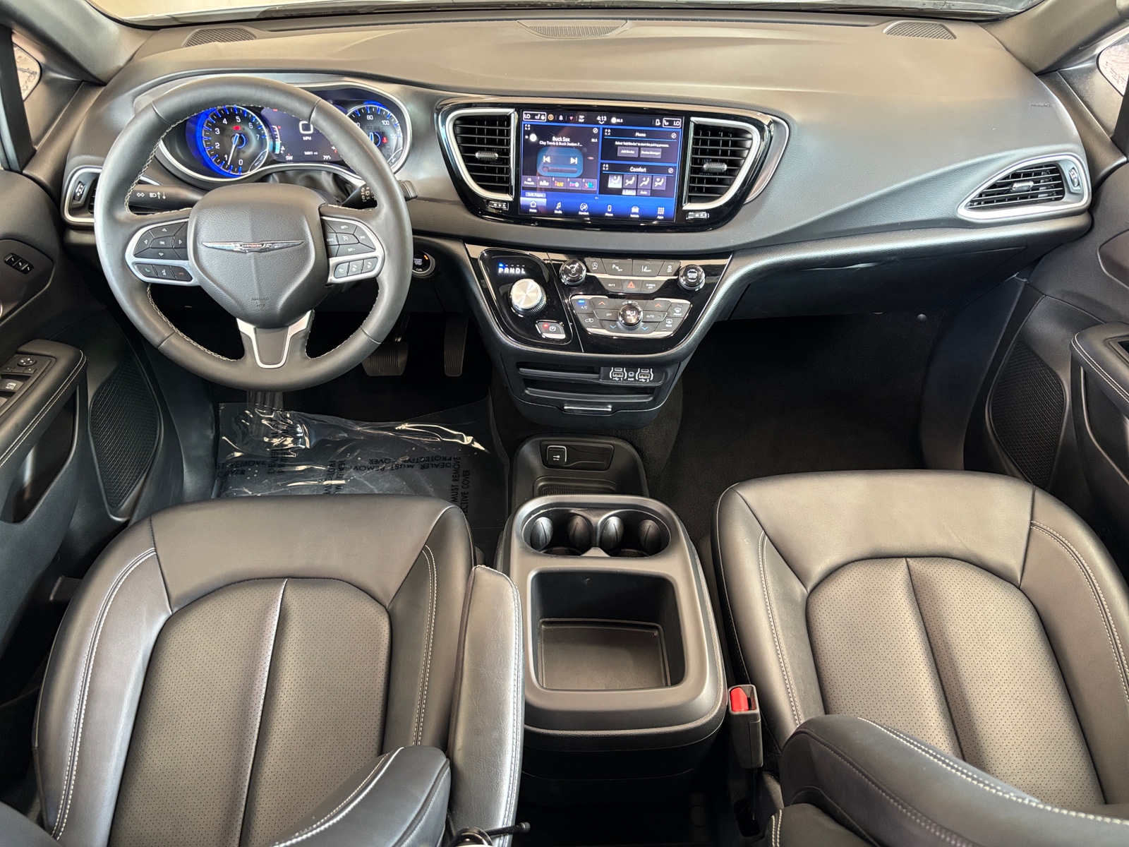 Thumbnail: 2025 Chrysler Pacifica - 2