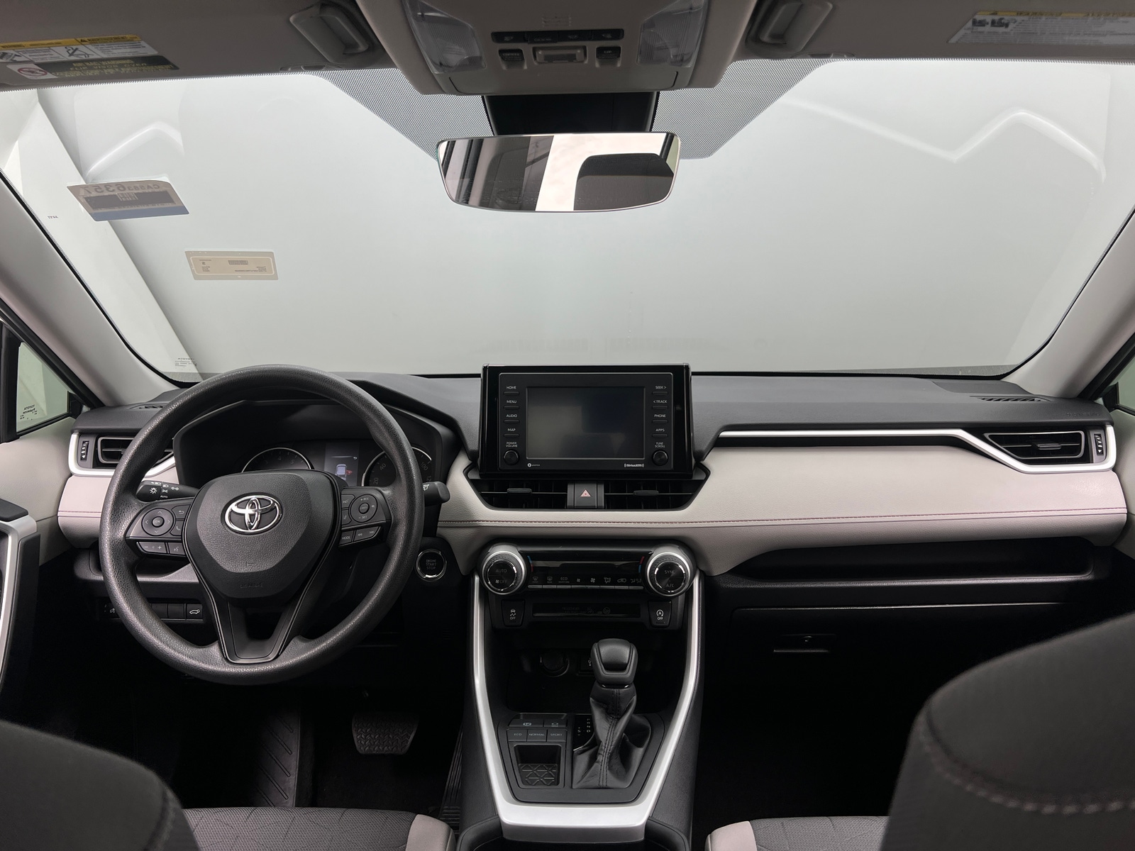 Thumbnail: 2022 Toyota RAV4 - 3