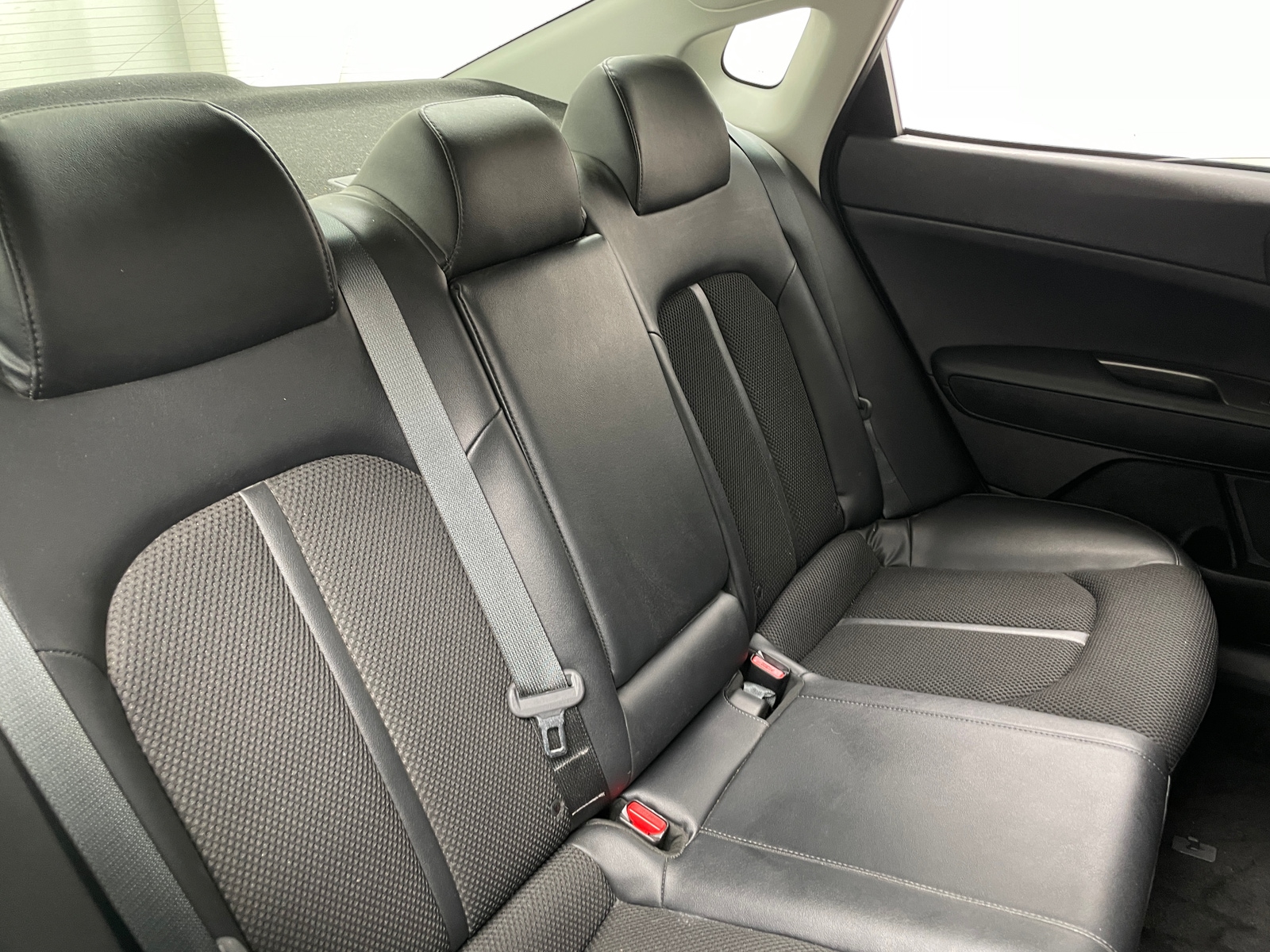 Thumbnail: 2019 Kia Optima - 5