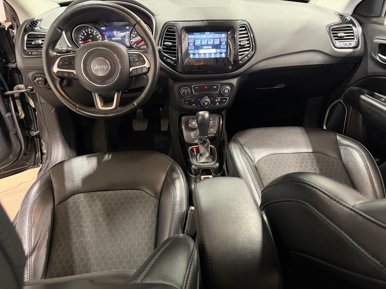 Thumbnail: 2019 Jeep Compass - 3