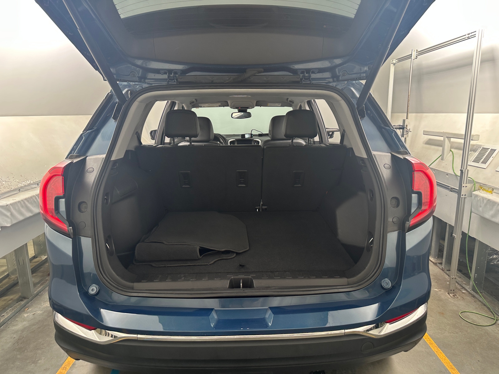 Thumbnail: 2024 GMC Terrain - 6