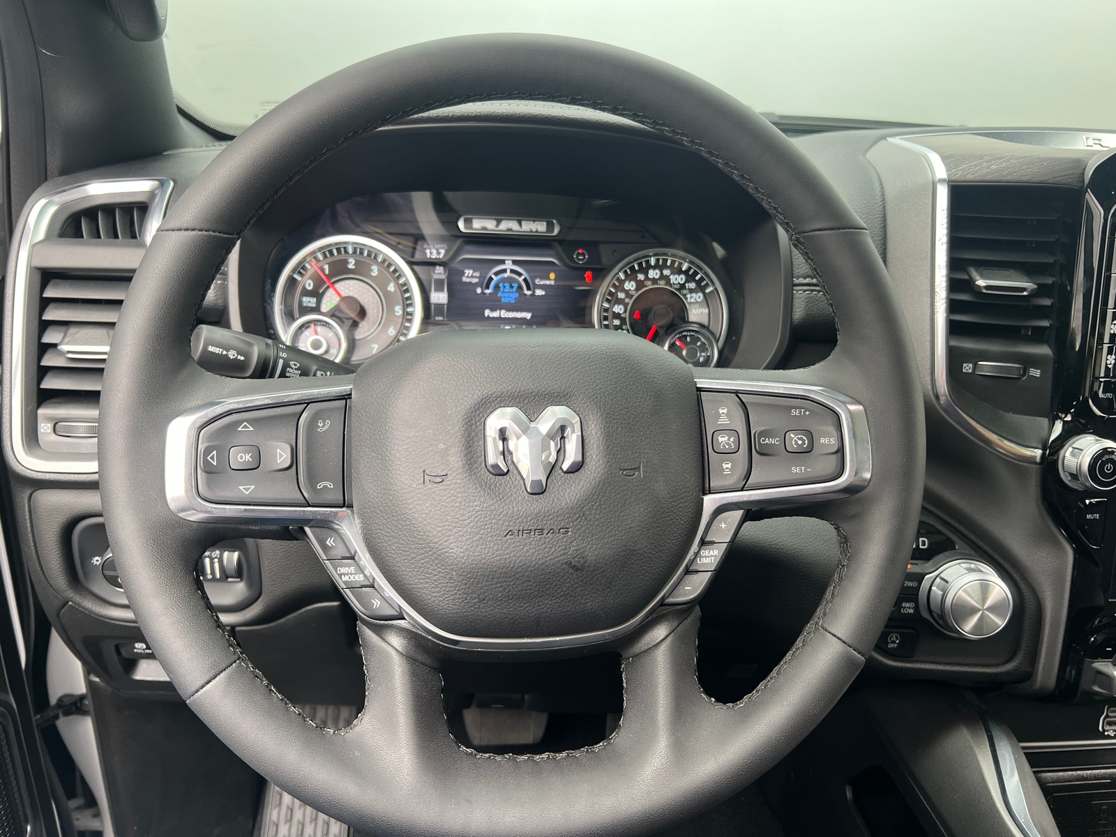 Thumbnail: 2025 RAM 1500 - 4