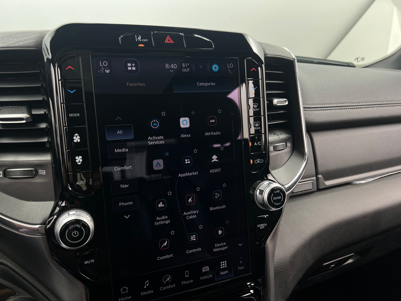 Thumbnail: 2025 RAM 1500 - 3