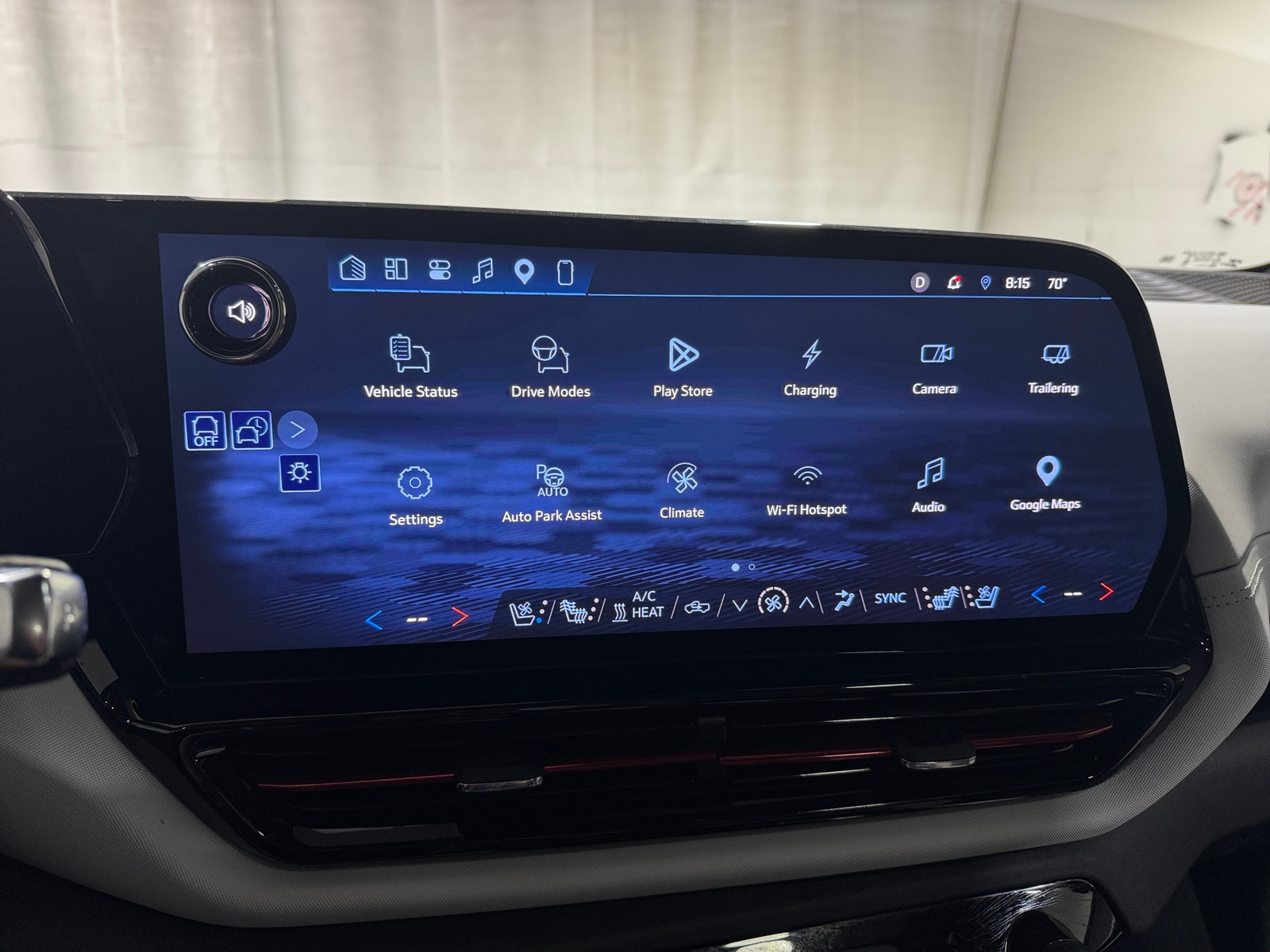 Thumbnail: 2025 Chevrolet Silverado EV - 3