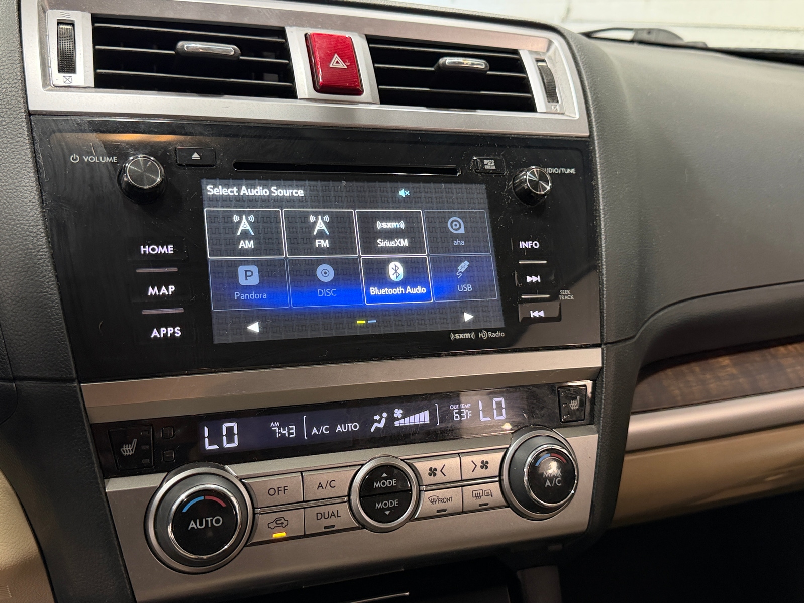 Thumbnail: 2015 Subaru Outback - 3