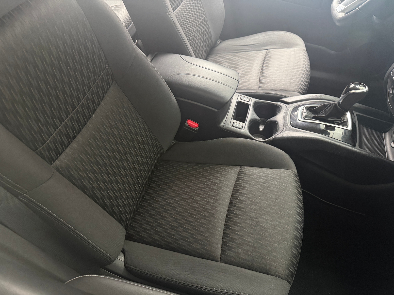 Thumbnail: 2019 Nissan Rogue - 2