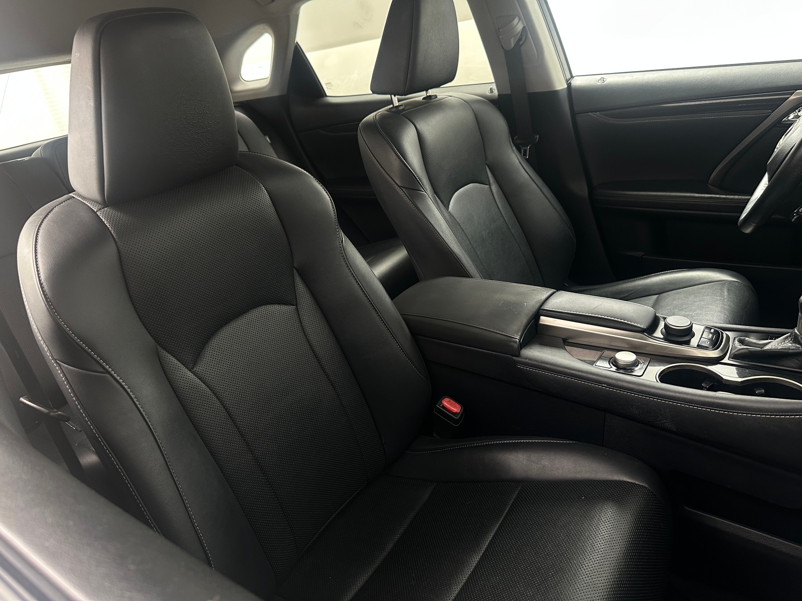 Thumbnail: 2017 Lexus RX - 2