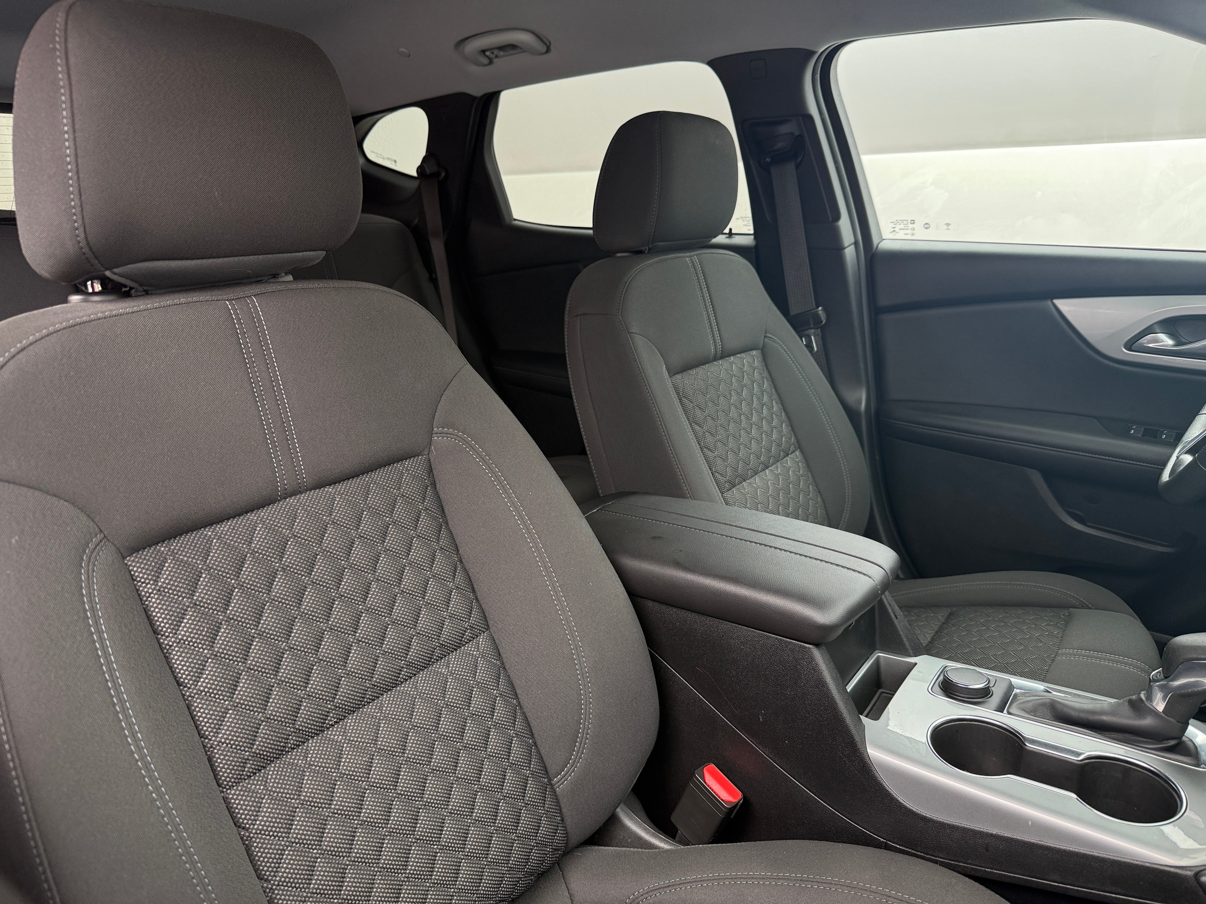 2022 Chevrolet Blazer 2LT - Photo 2