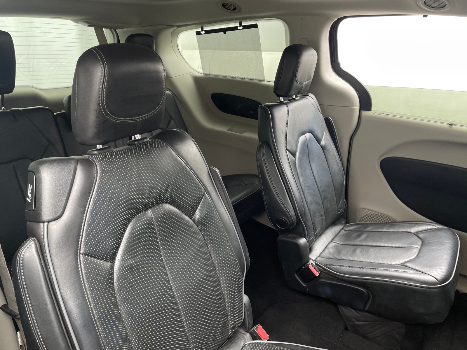 Thumbnail: 2020 Chrysler Pacifica - 5