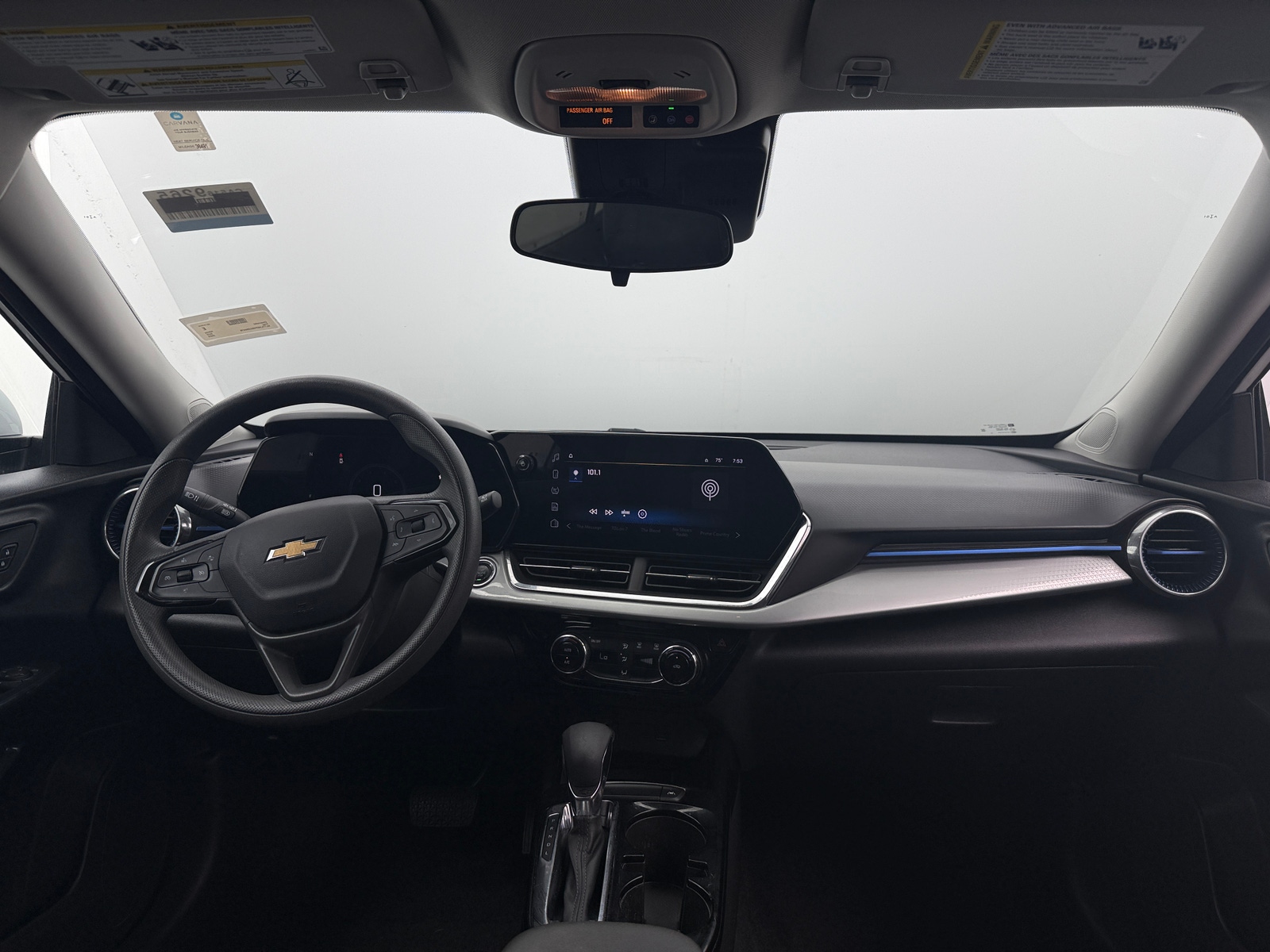 Thumbnail: 2025 Chevrolet Trax - 2