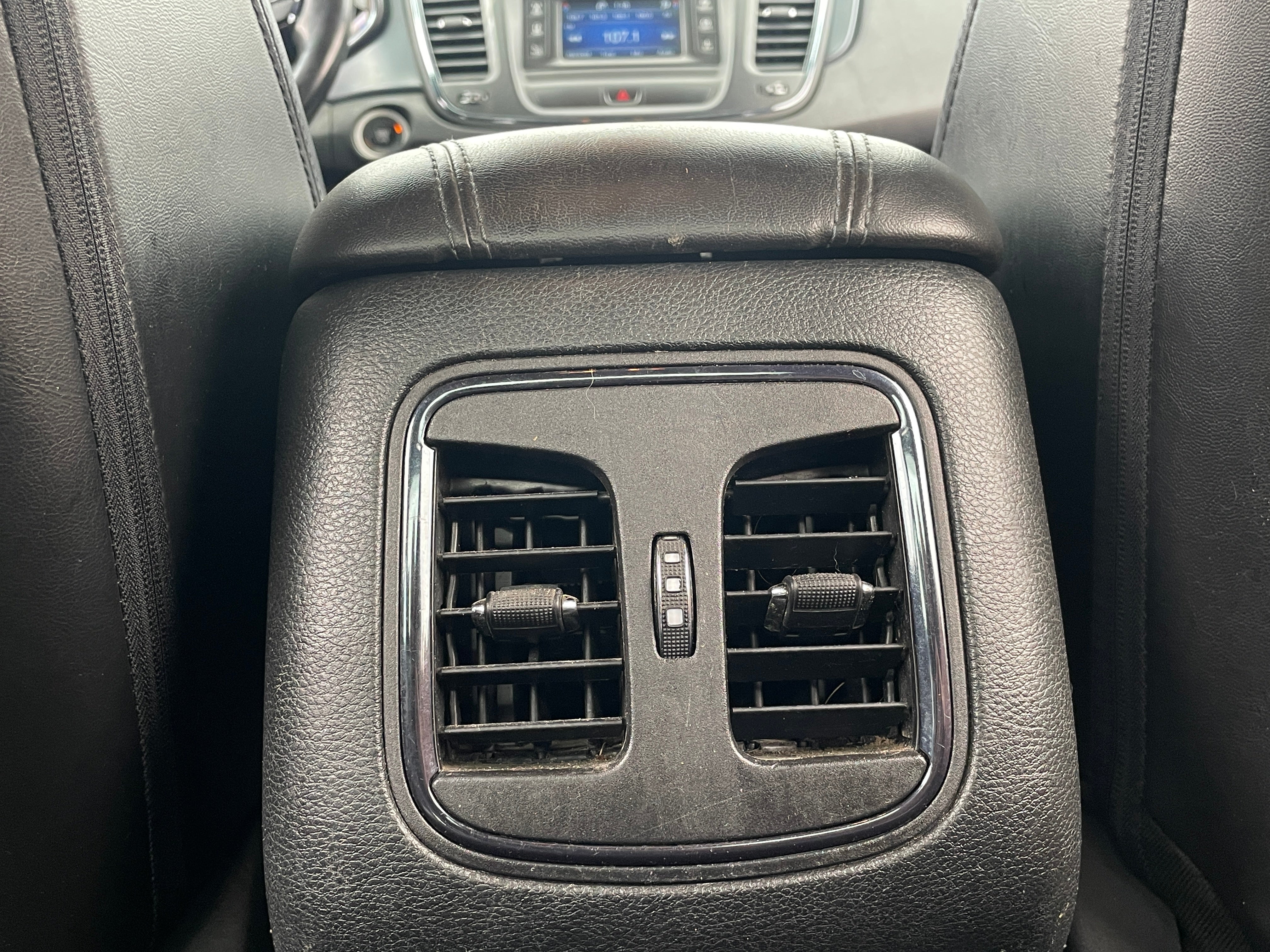 Used 2015 Chrysler 200 S with VIN 1C3CCCBB7FN559288 for sale in Pewaukee, WI