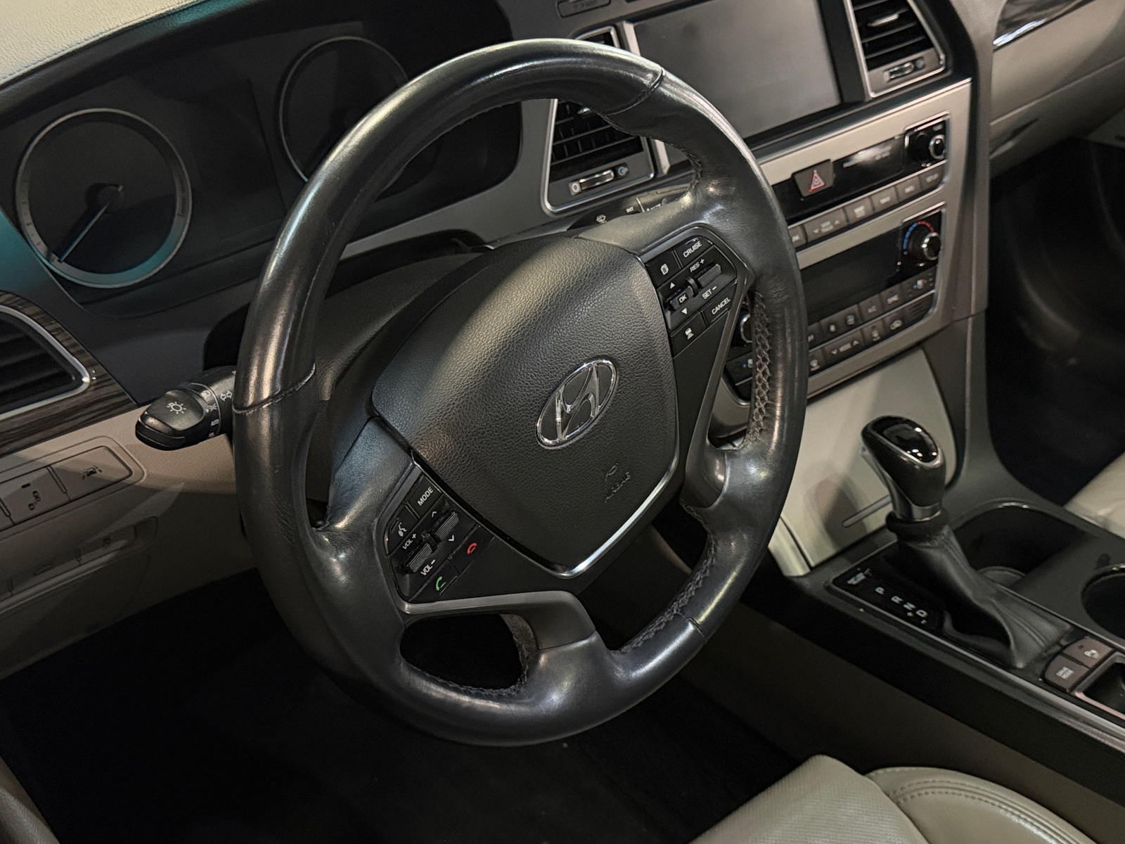 Thumbnail: 2015 Hyundai Sonata - 4